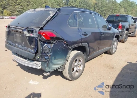 2022 Toyota Rav4 Xle z USA, uszkodzony, nr VIN 2T3W1RFV5NW230134